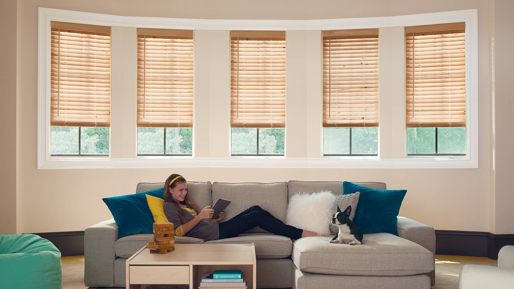 Blinds for Every Style and Budget: Find the Perfect Fit for Your Windows post thumbnail image